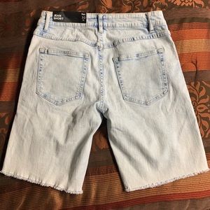 Men's flex fit denim shorts